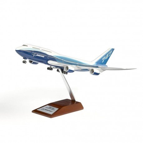 747-8-modele-exclusif-1200